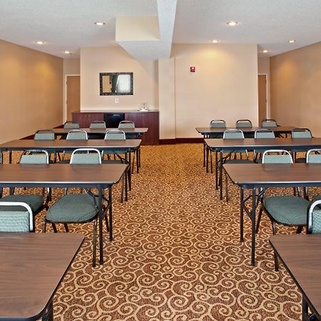 Holiday Inn Express Hotel & Suites Cincinnati-North/Sharonville Extérieur photo