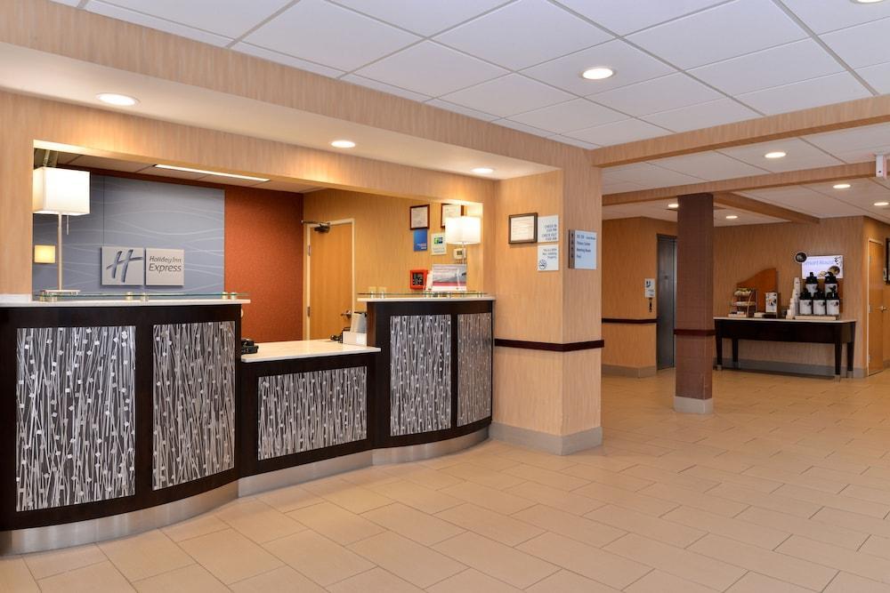 Holiday Inn Express Hotel & Suites Cincinnati-North/Sharonville Extérieur photo