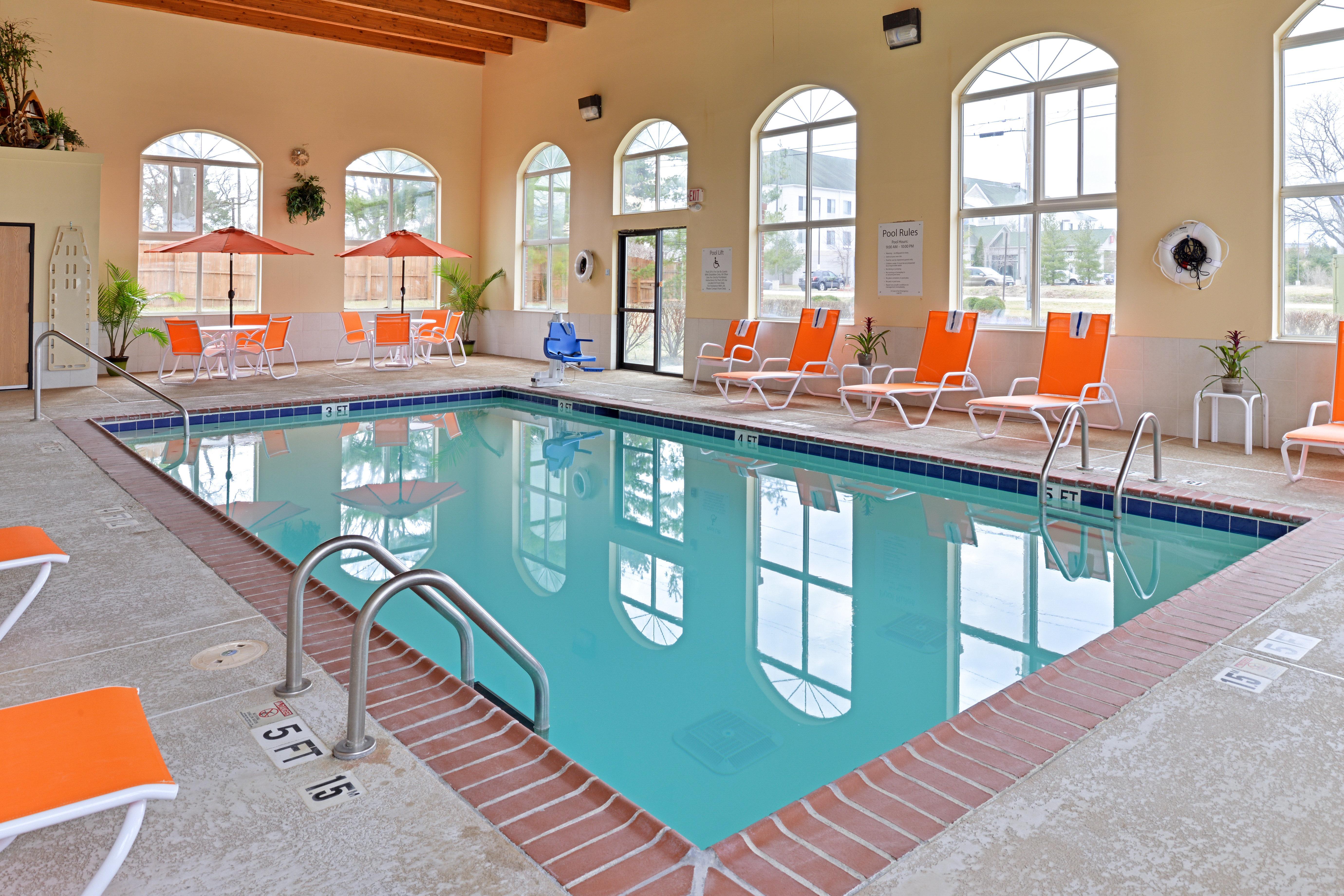 Holiday Inn Express Hotel & Suites Cincinnati-North/Sharonville Extérieur photo