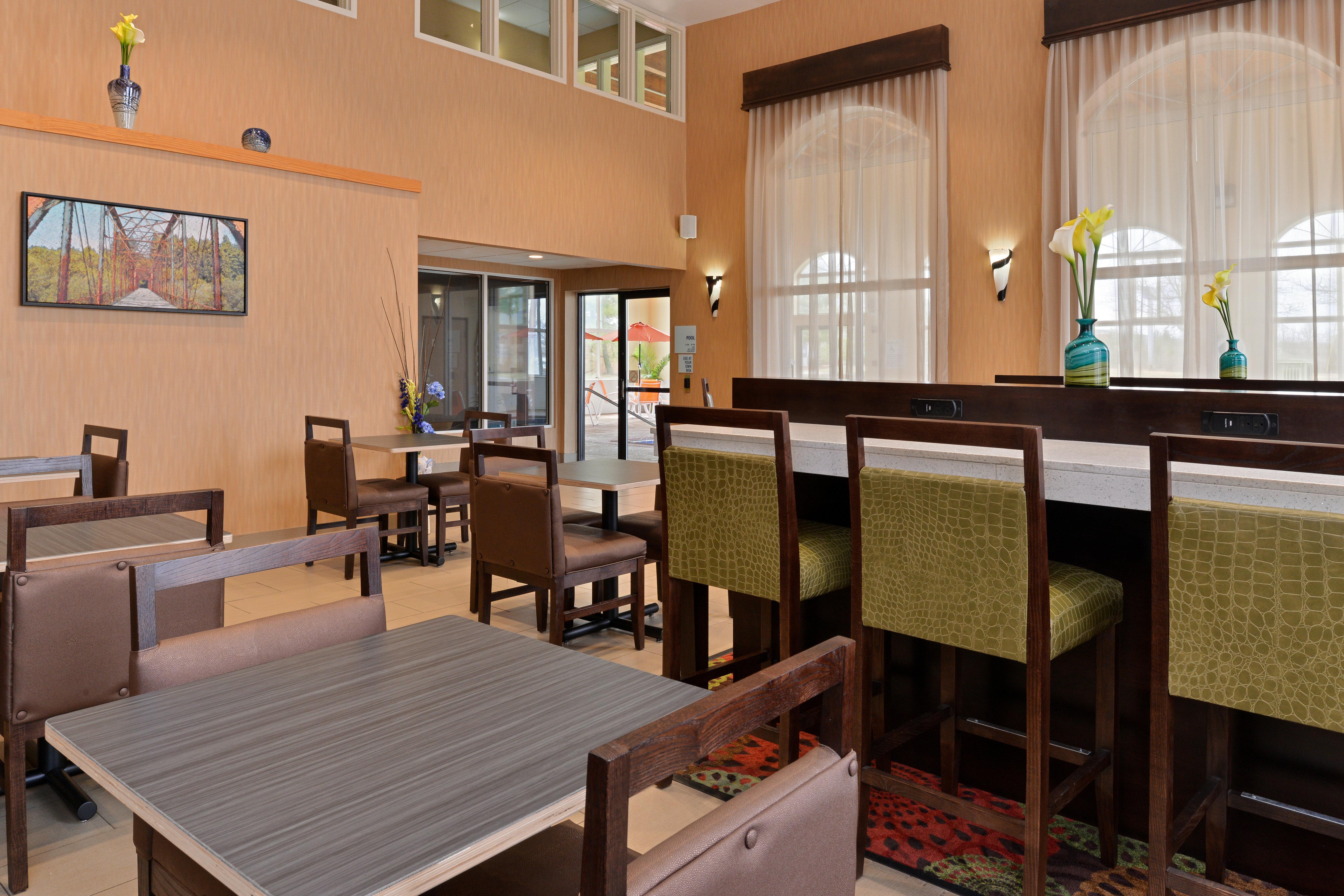 Holiday Inn Express Hotel & Suites Cincinnati-North/Sharonville Extérieur photo