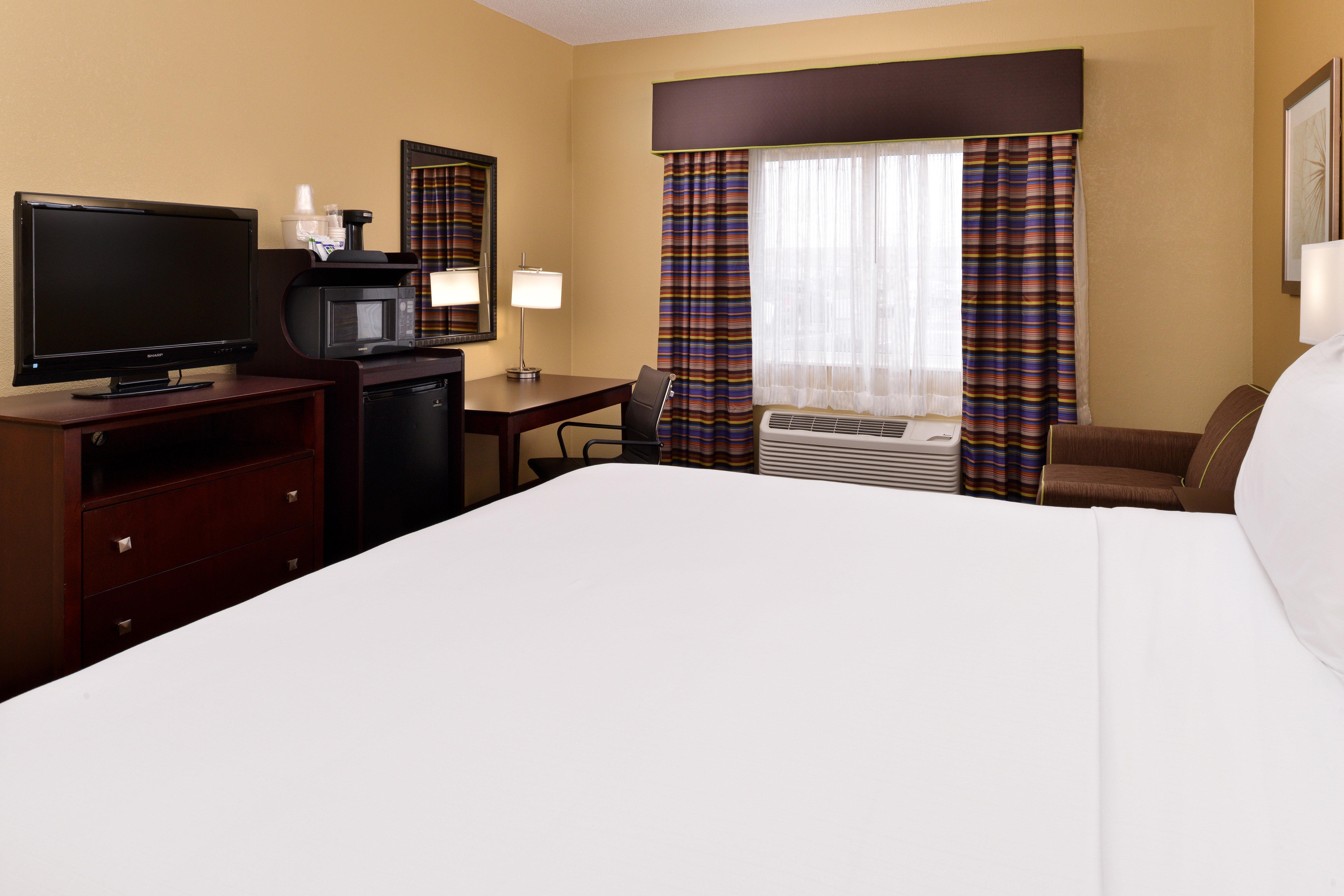 Holiday Inn Express Hotel & Suites Cincinnati-North/Sharonville Extérieur photo