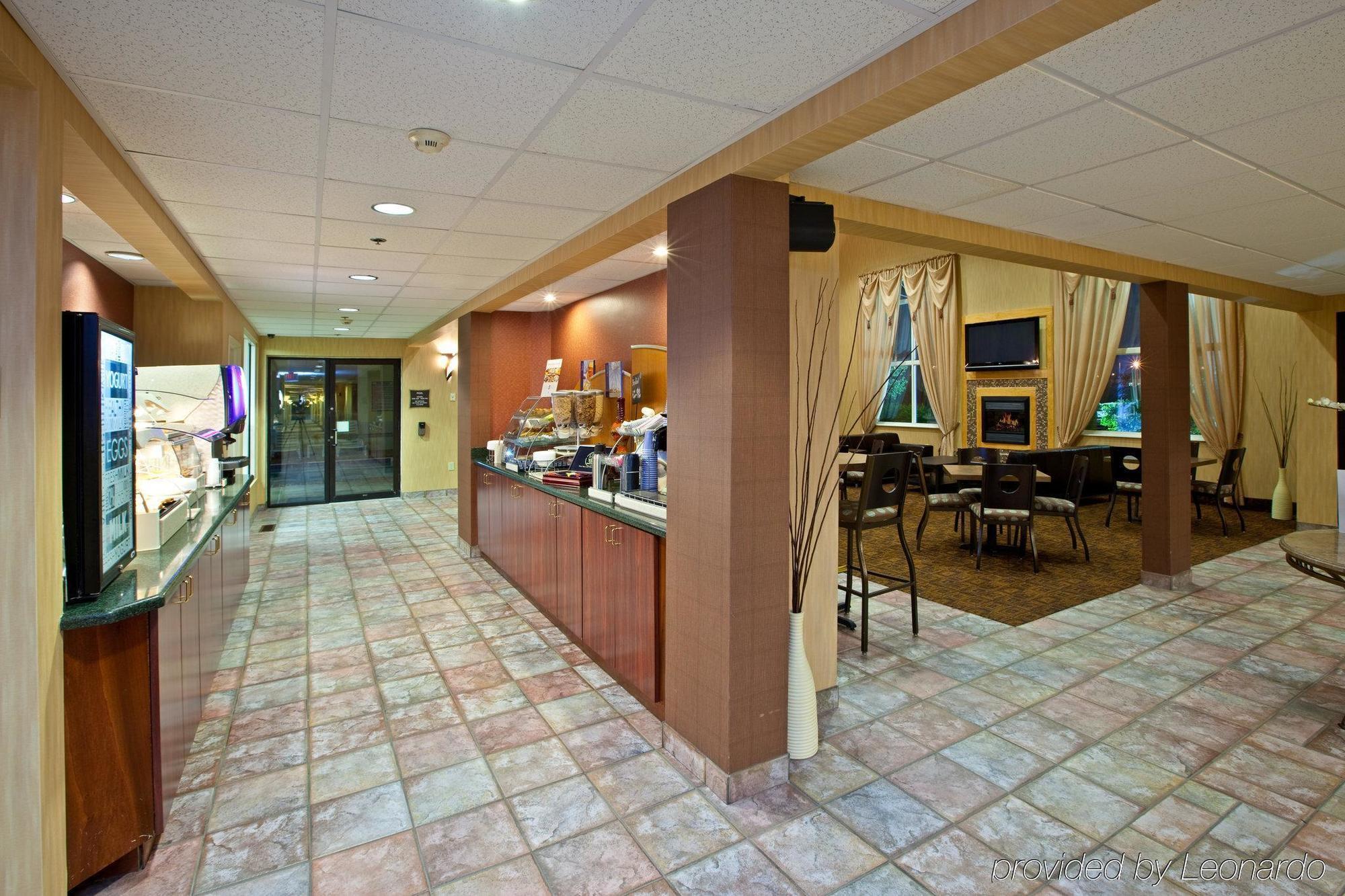 Holiday Inn Express Hotel & Suites Cincinnati-North/Sharonville Extérieur photo