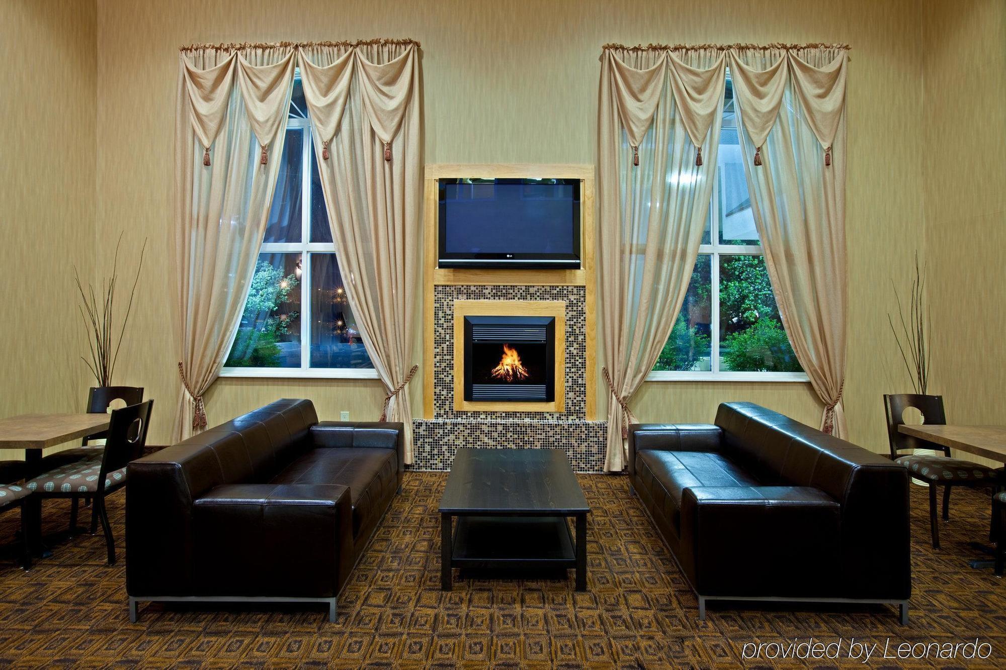 Holiday Inn Express Hotel & Suites Cincinnati-North/Sharonville Extérieur photo