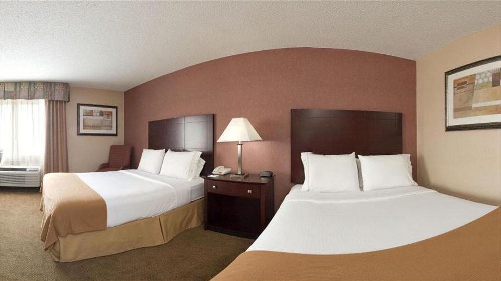 Holiday Inn Express Hotel & Suites Cincinnati-North/Sharonville Extérieur photo